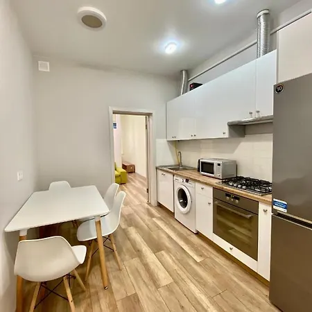 Dudaeva Comfort דירה